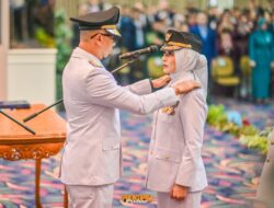 Gubernur Lampung Lantik Bupati dan Wakil Bupati Pesawaran Periode 2025-2030.